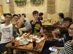 高台烧烤加盟,学烧烤技术,开烧烤店多少钱疯狂烤翅加盟